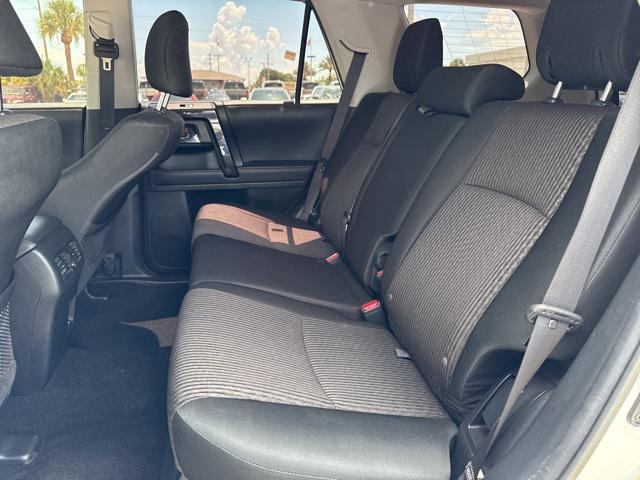 Photo of 2022 White Toyota 4Runner