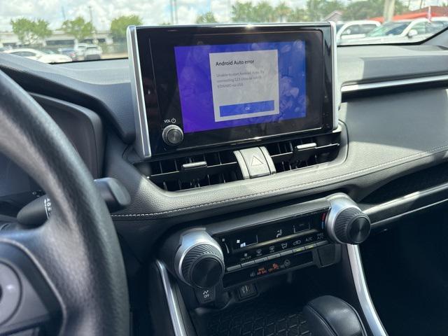 Photo of 2023 Ice Cap Toyota RAV4