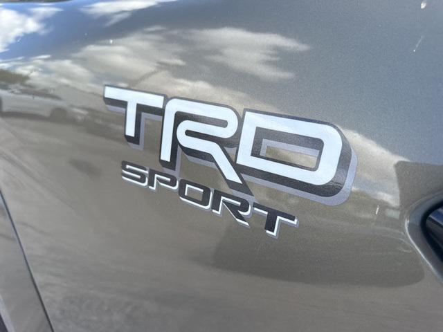 Photo of 2024 Bronze Toyota Tacoma