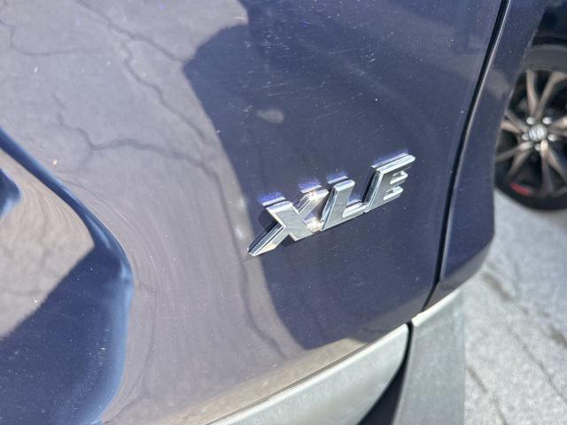 Photo of 2022 Blue Toyota RAV4