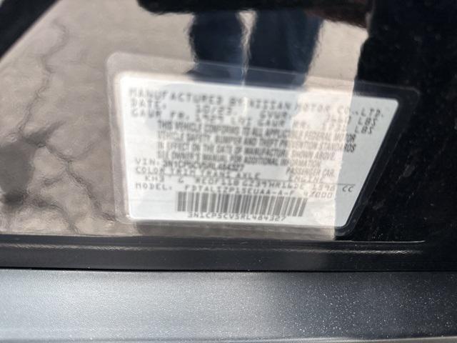 Photo of 2024 Super Black Nissan Kicks