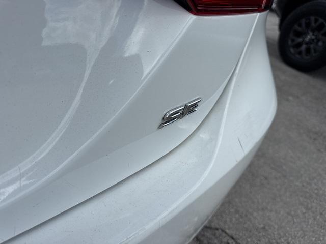 Photo of 2023 Ice Toyota Camry