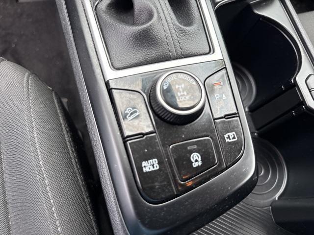 Photo of 2024 Snow White Pearl Kia Sportage