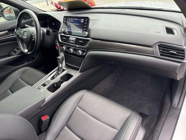 Photo of 2022 White Honda Accord