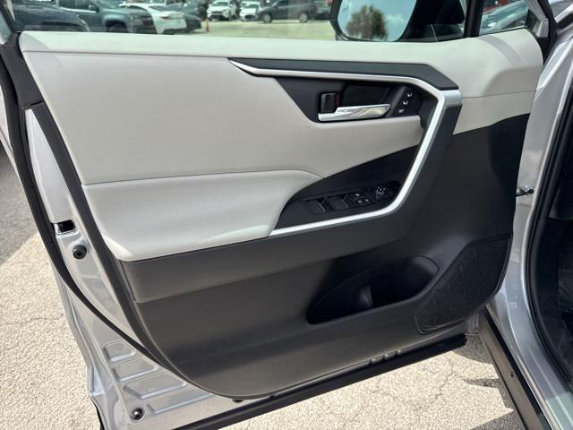 Photo of 2024 Silver Sky Metallic Toyota RAV4
