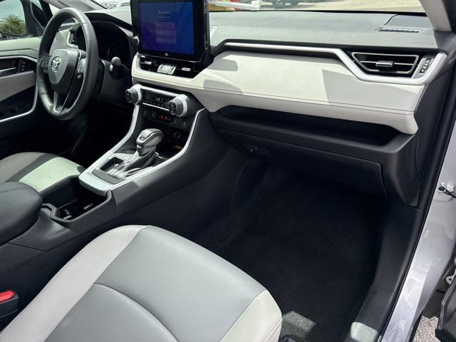 Photo of 2024 Silver Sky Metallic Toyota RAV4