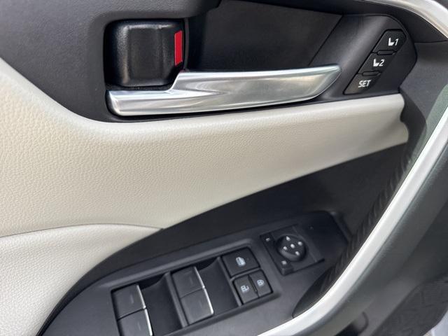 Photo of 2024 Silver Sky Metallic Toyota RAV4