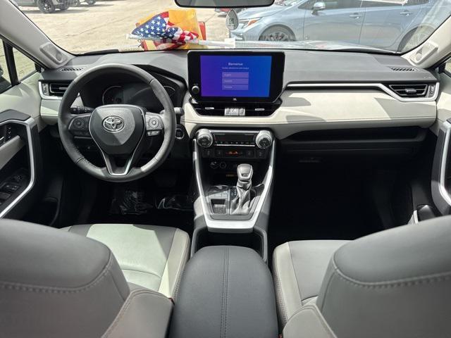 Photo of 2024 Silver Sky Metallic Toyota RAV4
