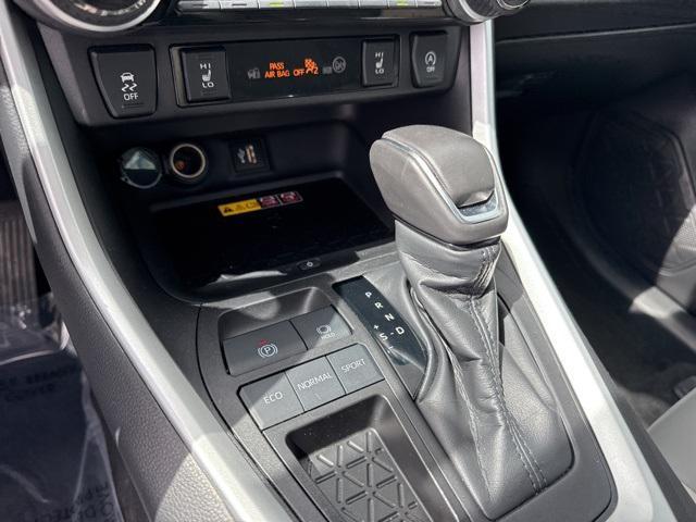 Photo of 2024 Silver Sky Metallic Toyota RAV4