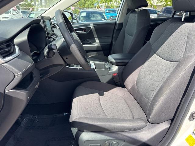 Photo of 2022 White Toyota RAV4