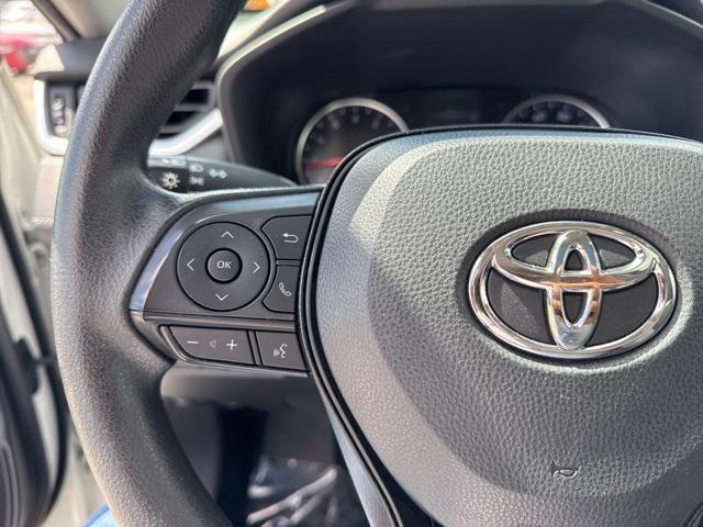 Photo of 2022 White Toyota RAV4