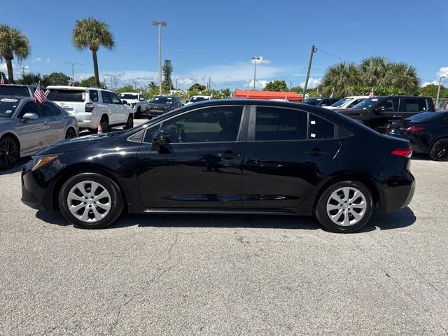 Photo of 2024 Black Toyota Corolla
