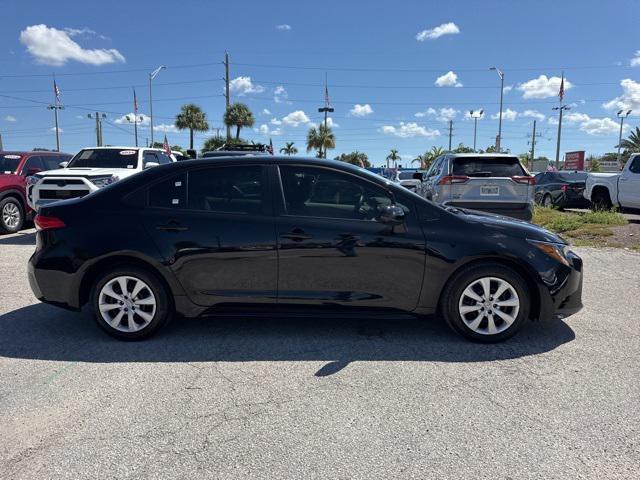 Photo of 2024 Black Toyota Corolla