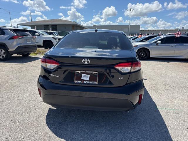 Photo of 2024 Black Toyota Corolla