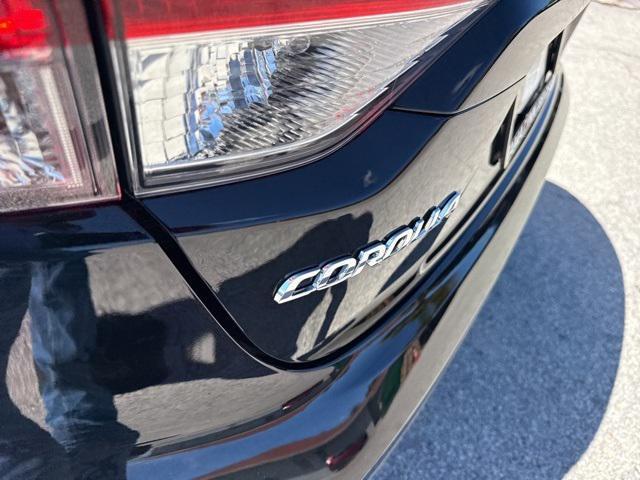 Photo of 2024 Black Toyota Corolla