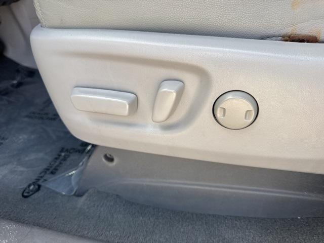 Photo of 2020 Predawn Gray Mica Toyota Sienna