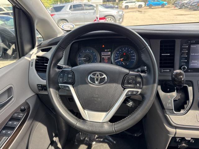 Photo of 2020 Predawn Gray Mica Toyota Sienna