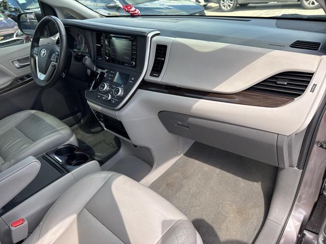 Photo of 2020 Predawn Gray Mica Toyota Sienna
