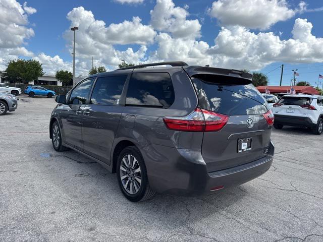 Photo of 2020 Predawn Gray Mica Toyota Sienna