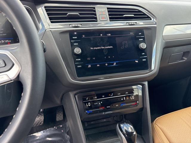 Photo of 2024 Pure White Volkswagen Tiguan
