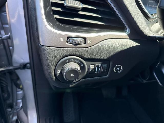 Photo of 2022 Billet Silver Metallic Clearcoat Jeep Cherokee