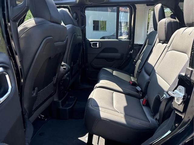 Photo of 2025 Black Jeep Wrangler