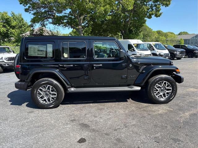 Photo of 2025 Black Jeep Wrangler