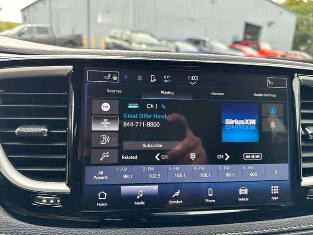 Photo of 2023 Ceramic Gray Clearcoat Chrysler Pacifica Hybrid