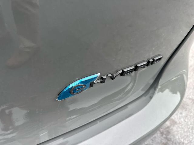 Photo of 2023 Ceramic Gray Clearcoat Chrysler Pacifica Hybrid