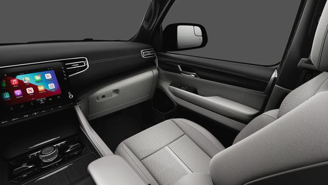 Photo of 2025 White Jeep Wagoneer