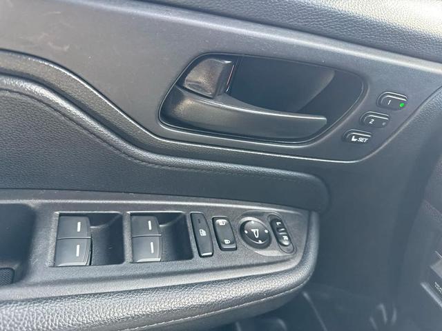 Photo of 2022 Platinum White Pearl Honda Odyssey