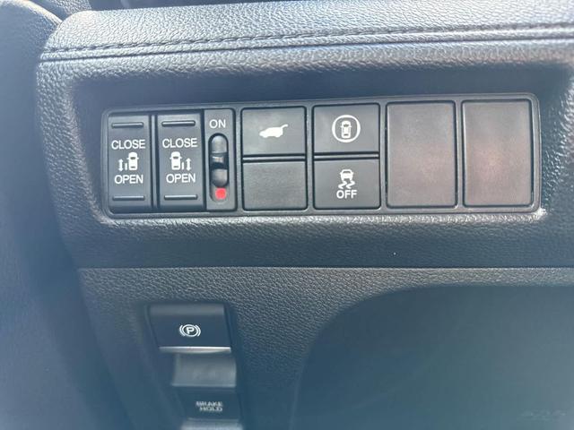 Photo of 2022 Platinum White Pearl Honda Odyssey