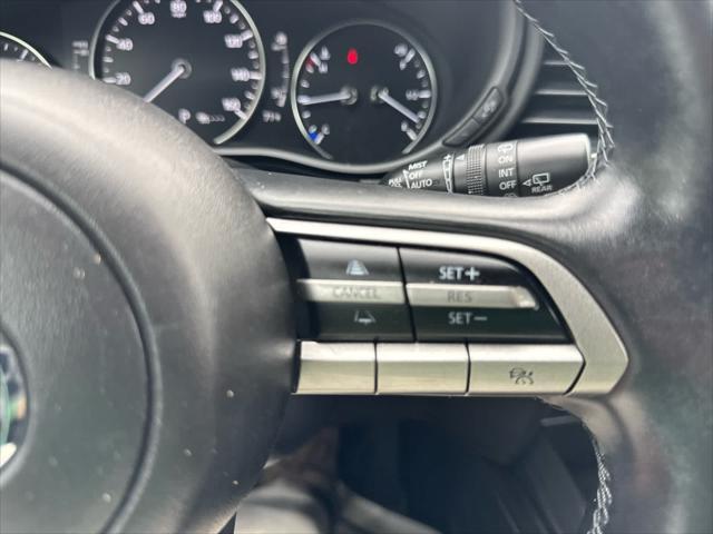 Photo of 2022 White Mazda CX-30