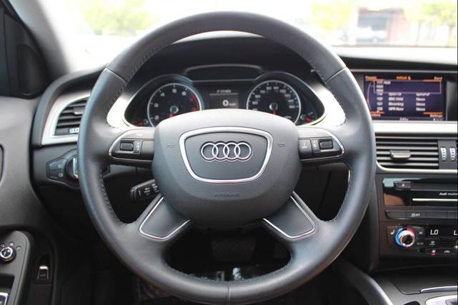 Photo of 2013 Blue Audi A4