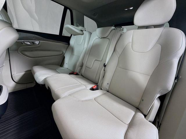 Photo of 2025 Grey Volvo XC90