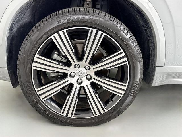 Photo of 2025 Grey Volvo XC90