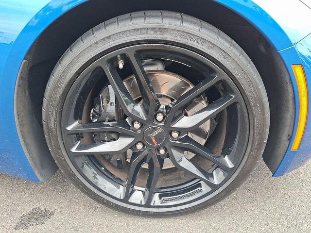 Photo of 2016 Laguna Blue Metallic Tintcoat Chevrolet Corvette