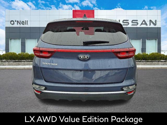 Photo of 2022 Pacific Blue Kia Sportage