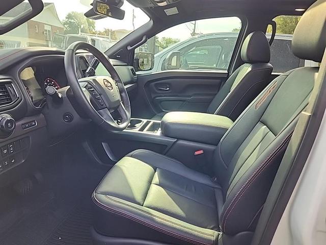 Photo of 2024 Glacier White Nissan Titan