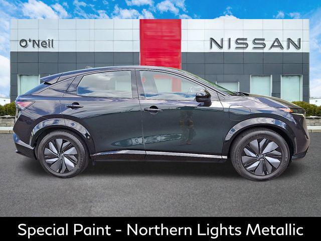 Photo of 2023 Northern Lights Metallic Nissan ARIYA