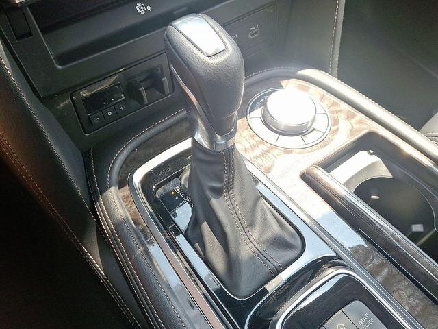 Photo of 2022 Super Black Nissan Armada