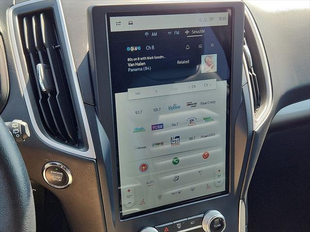 Photo of 2023 Oxford White Ford Edge