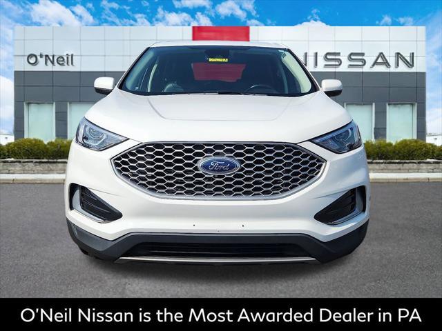 Photo of 2023 Oxford White Ford Edge