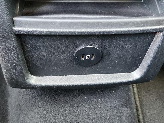 Photo of 2023 Oxford White Ford Edge