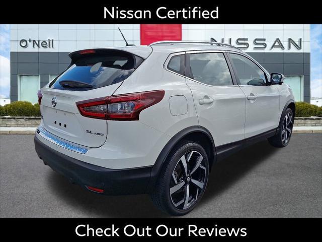 Photo of 2022 Pearl White Tricoat Nissan Rogue Sport