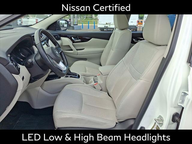 Photo of 2022 Pearl White Tricoat Nissan Rogue Sport