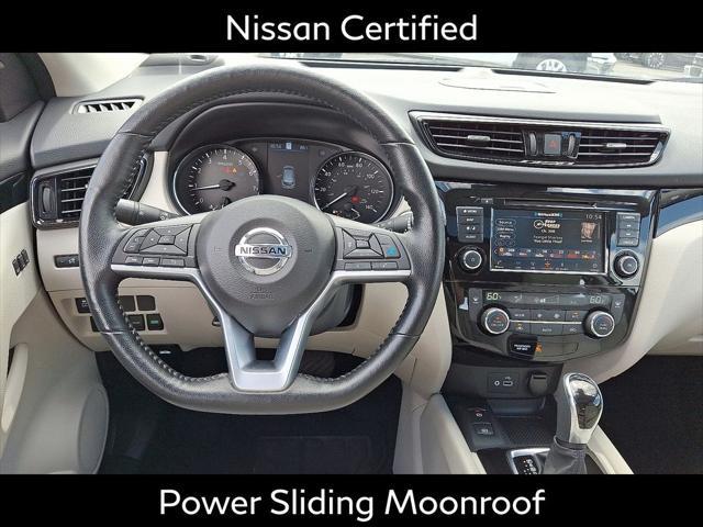 Photo of 2022 Pearl White Tricoat Nissan Rogue Sport