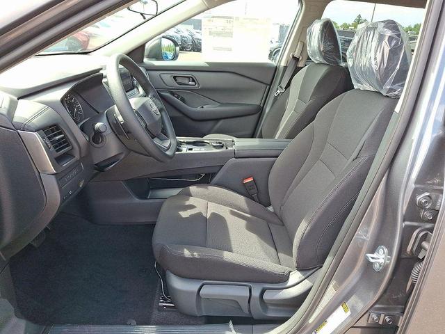 Photo of 2026 Gun Metallic Nissan Rogue