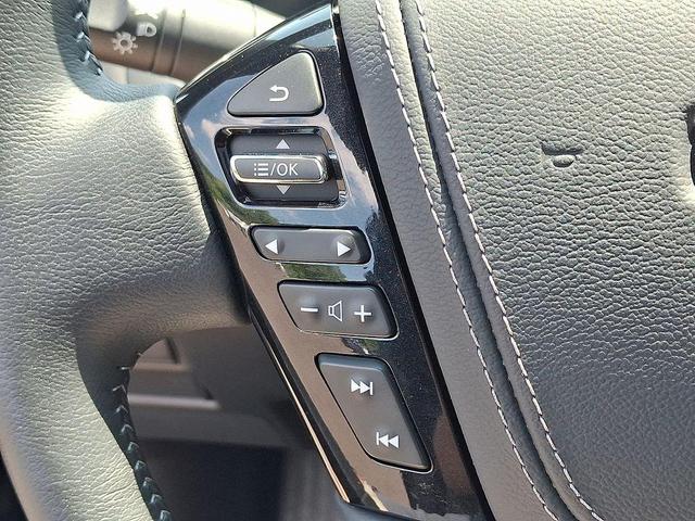Photo of 2024 Super Black Nissan Armada