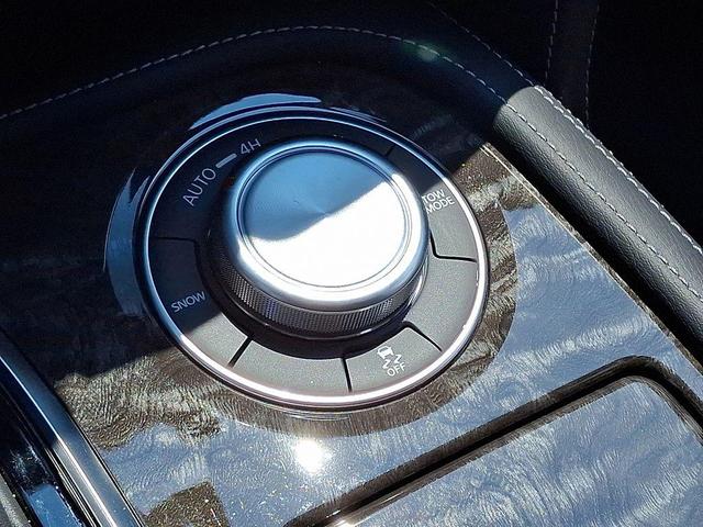 Photo of 2024 Super Black Nissan Armada